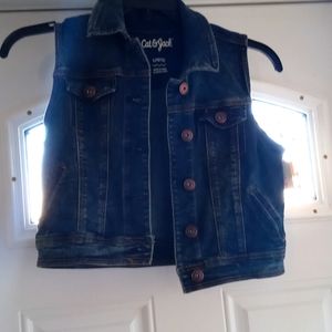 NWT Cat and Jack Girls Denim Vest Size 14/16